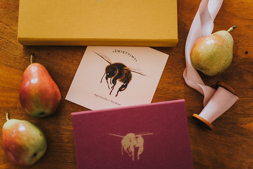 zaproszenia ślubne pszczoła bielinek papeteria snap albums